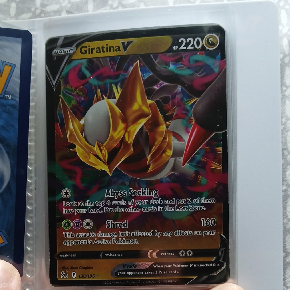 Giratina V Pokémon Card